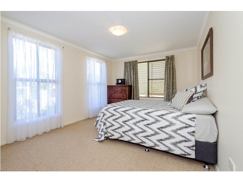 27 Camille Street, Clinton QLD 4680