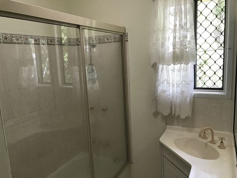 76 SHAW STREET, New Auckland QLD 4680