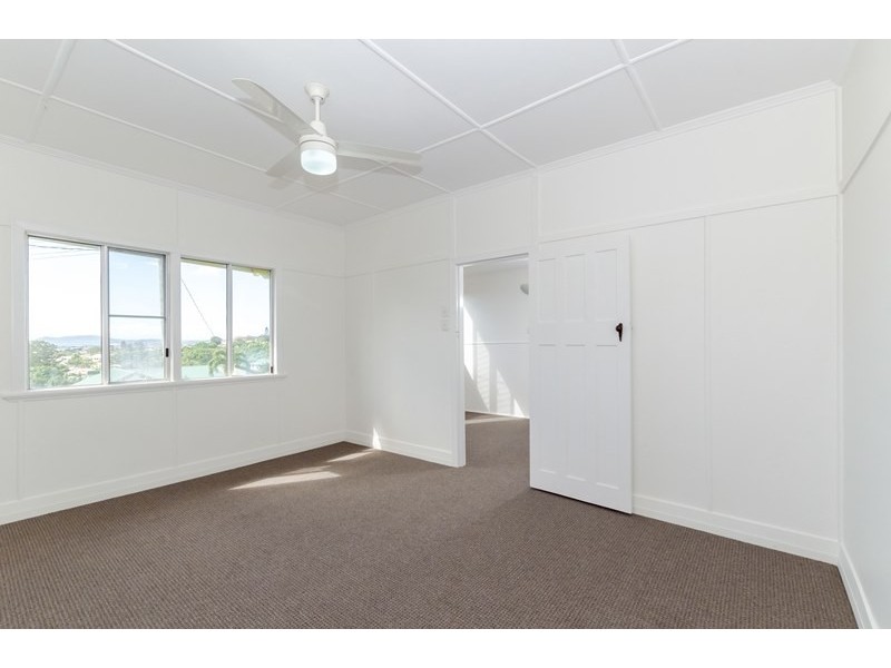 15 Amelia Street, West Gladstone QLD 4680