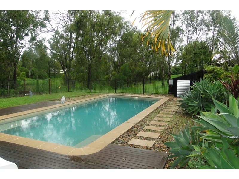 16 Billabong Drive, Glen Eden QLD 4680