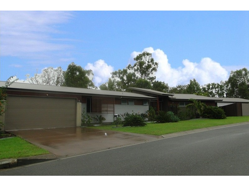 16 Billabong Drive, Glen Eden QLD 4680