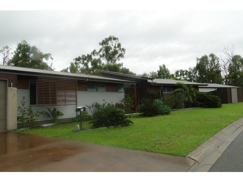16 Billabong Drive, Glen Eden QLD 4680