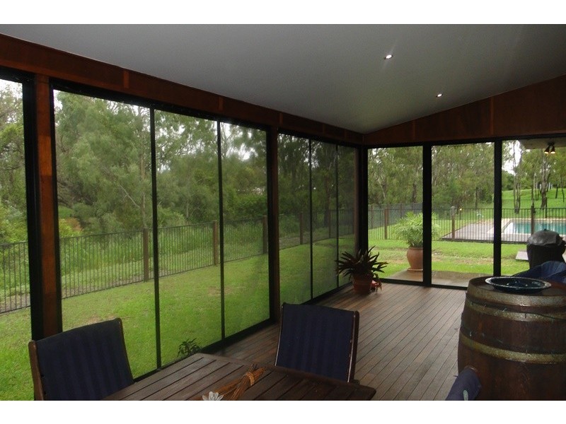 16 Billabong Drive, Glen Eden QLD 4680
