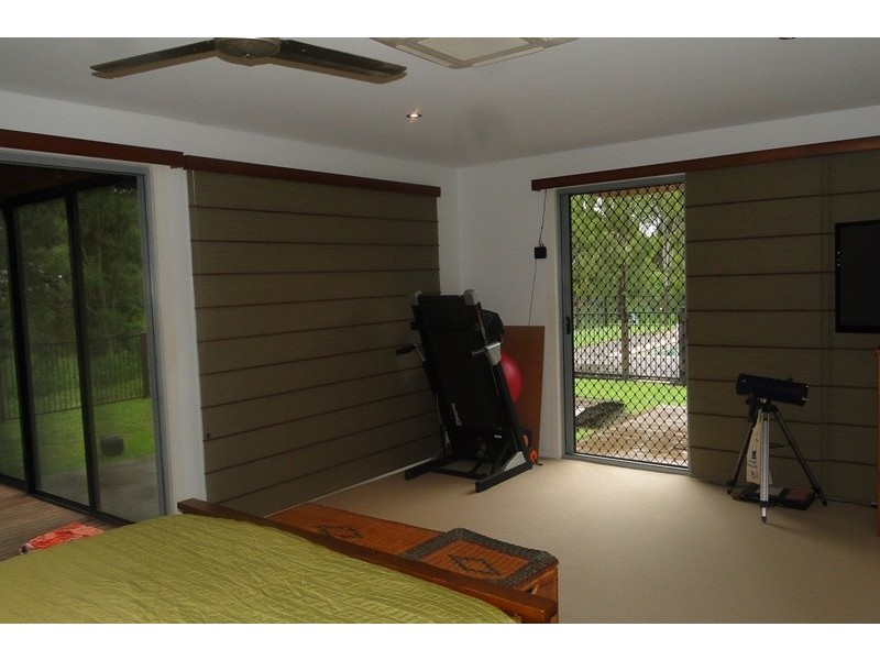 16 Billabong Drive, Glen Eden QLD 4680