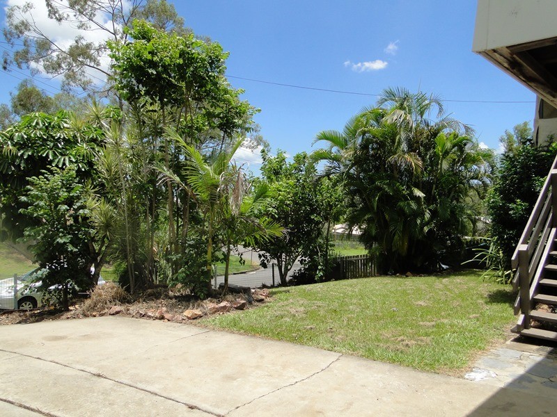 8 OREGON COURT, New Auckland QLD 4680