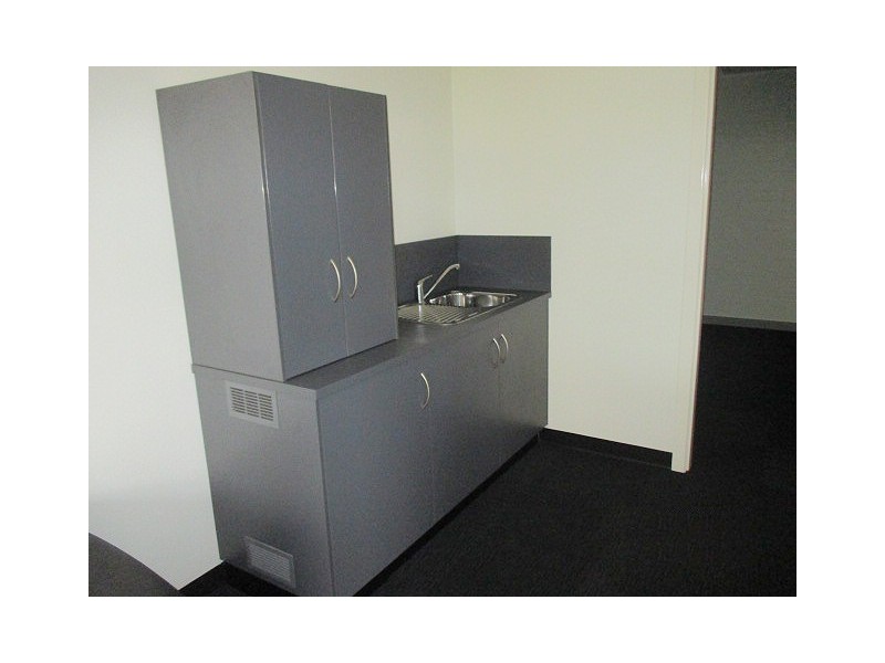 SUITE 3, 43 TANK STREET, Gladstone QLD 4680