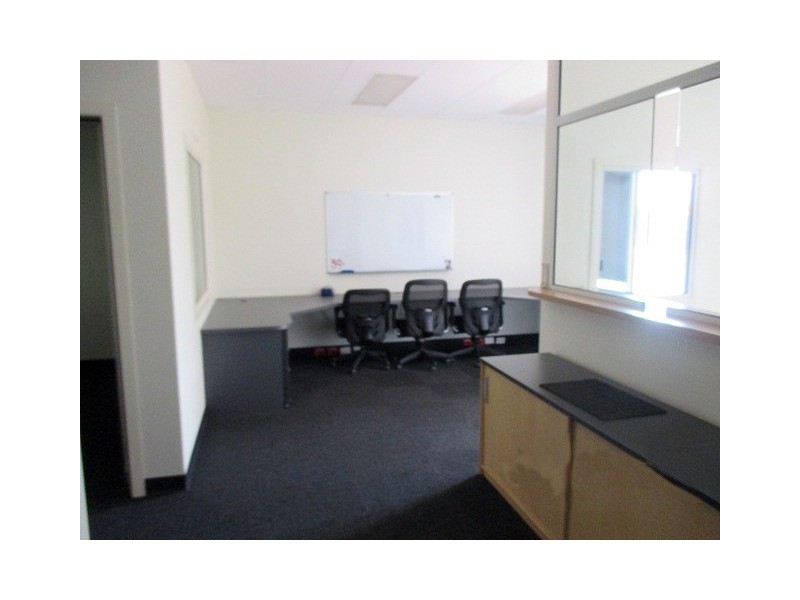 SUITE 3, 43 TANK STREET, Gladstone QLD 4680