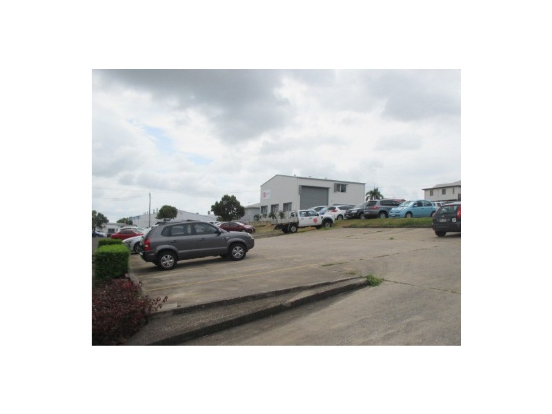 SUITE 3, 43 TANK STREET, Gladstone QLD 4680