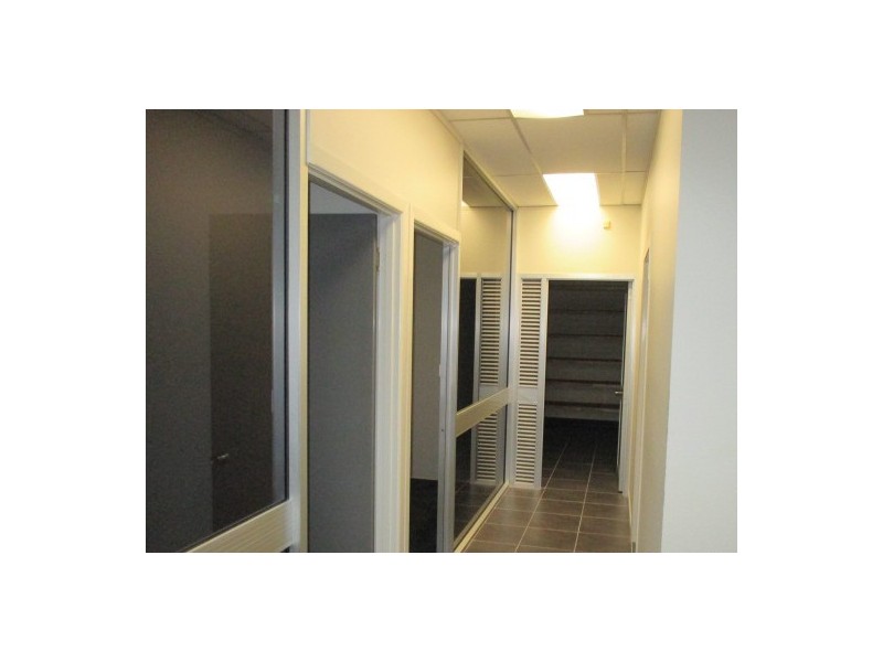 SUITE 4, 43 TANK STREET, Gladstone QLD 4680