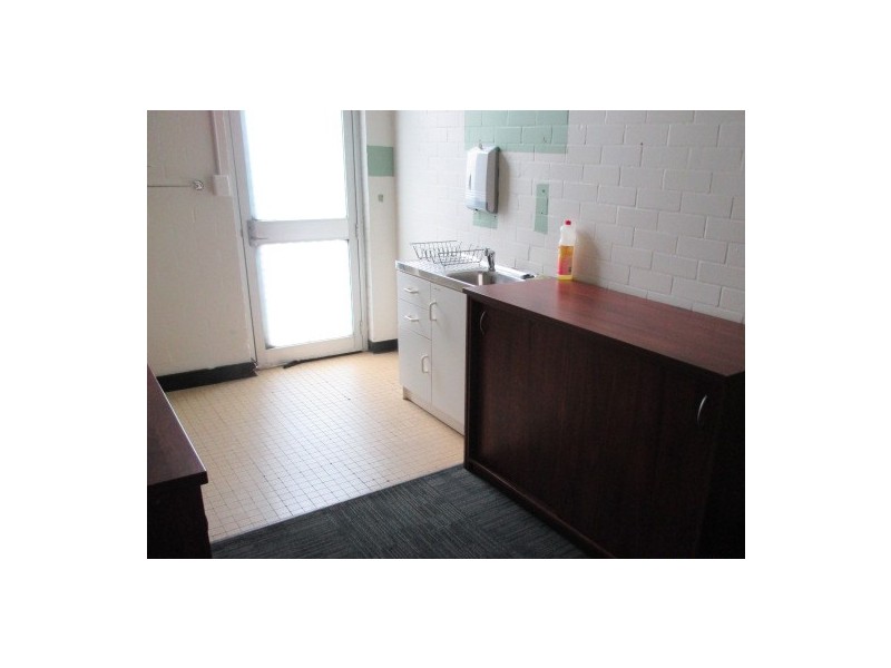 SUITE 4, 43 TANK STREET, Gladstone QLD 4680