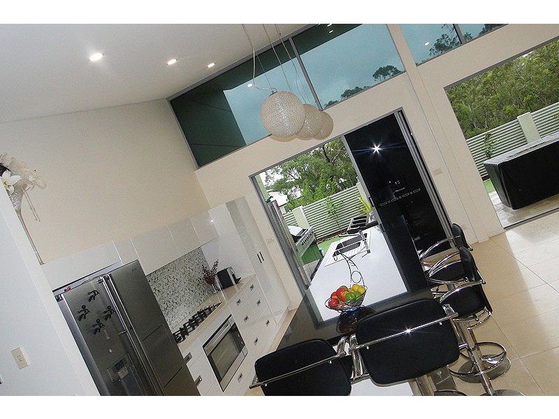 1 DOLPHIN TERRACE, South Gladstone QLD 4680