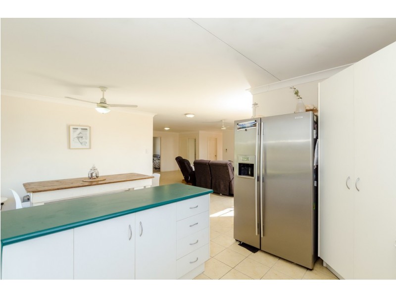 7 Dorinda Close, Clinton QLD 4680