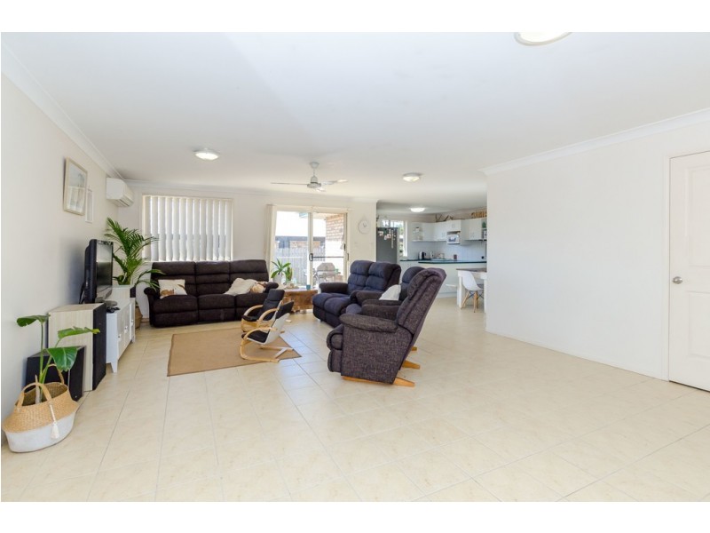 7 Dorinda Close, Clinton QLD 4680