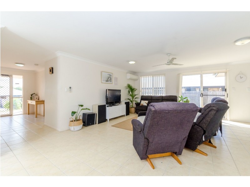 7 Dorinda Close, Clinton QLD 4680