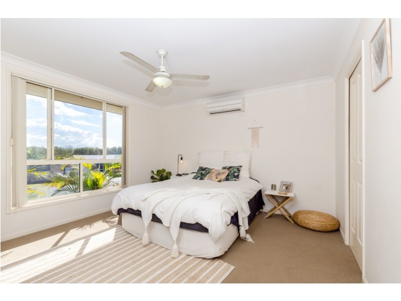 7 Dorinda Close, Clinton QLD 4680