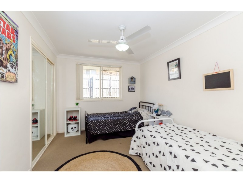 7 Dorinda Close, Clinton QLD 4680