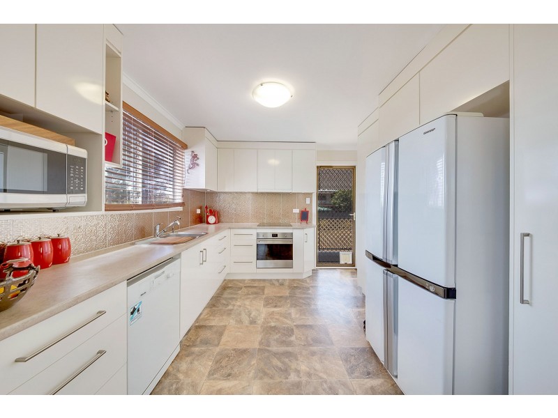15 Tuna Street, Toolooa QLD 4680