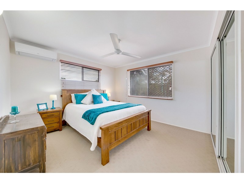 15 Tuna Street, Toolooa QLD 4680