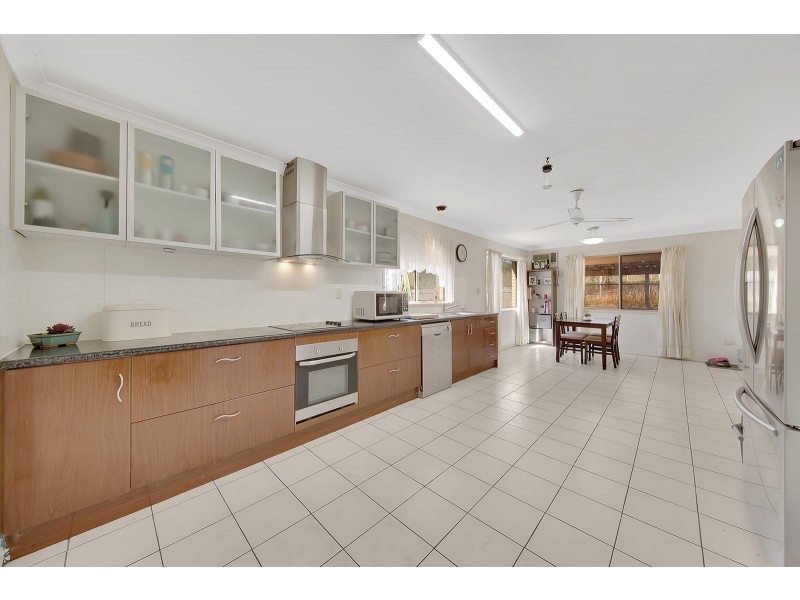 78 McGrath Road, Burua QLD 4680