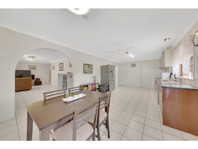78 McGrath Road, Burua QLD 4680