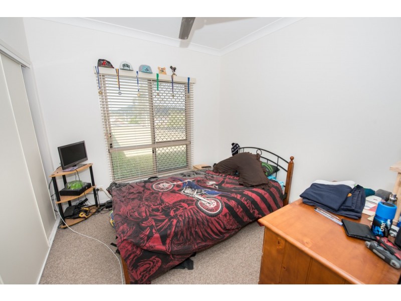 7 Observatory Place, New Auckland QLD 4680