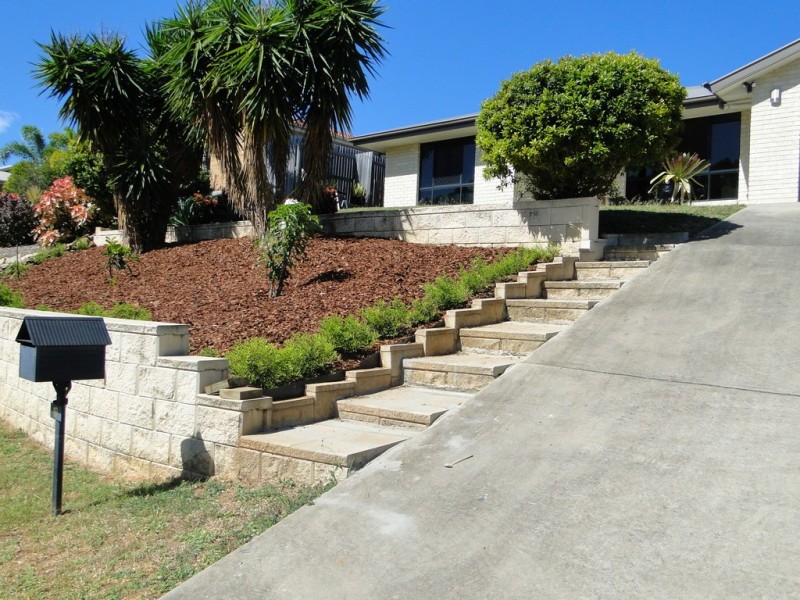 19 DEAN STREET, Glen Eden QLD 4680