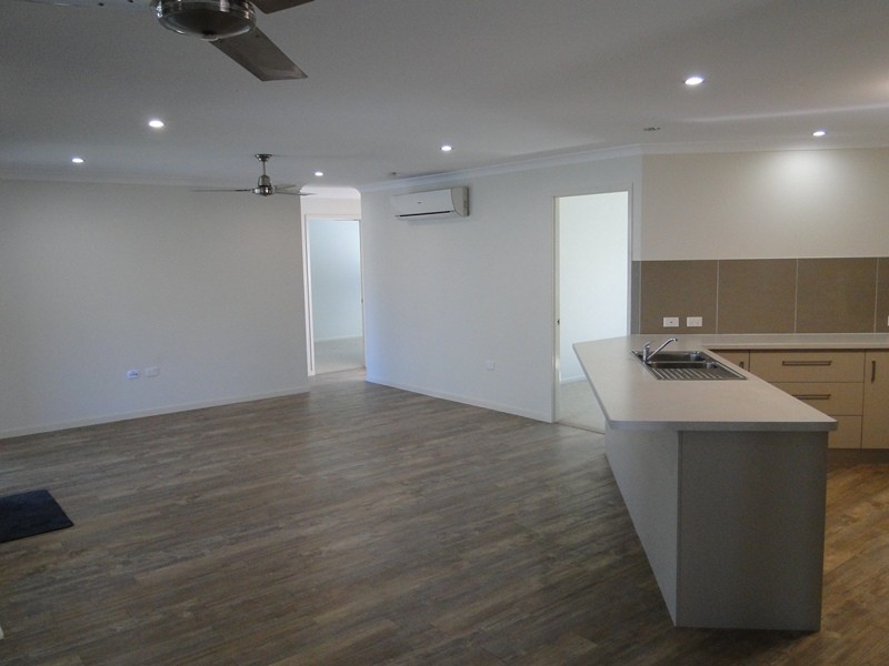 13 Stella Street, Boyne Island QLD 4680