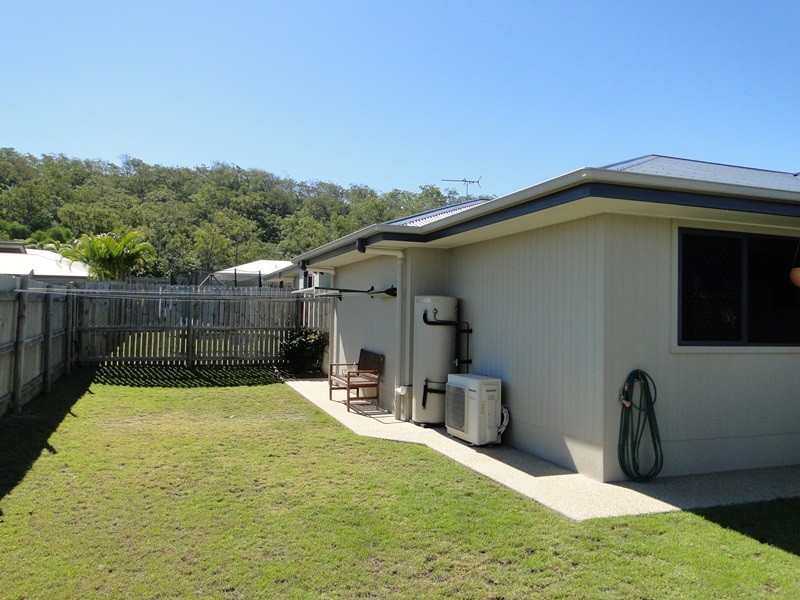 13 Stella Street, Boyne Island QLD 4680