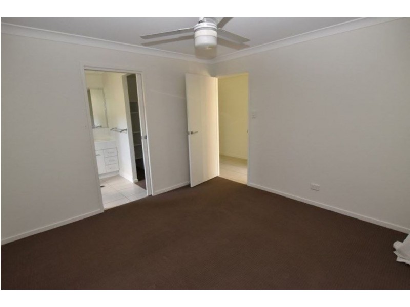 14 DEVENEY DRIVE, Kirkwood QLD 4680