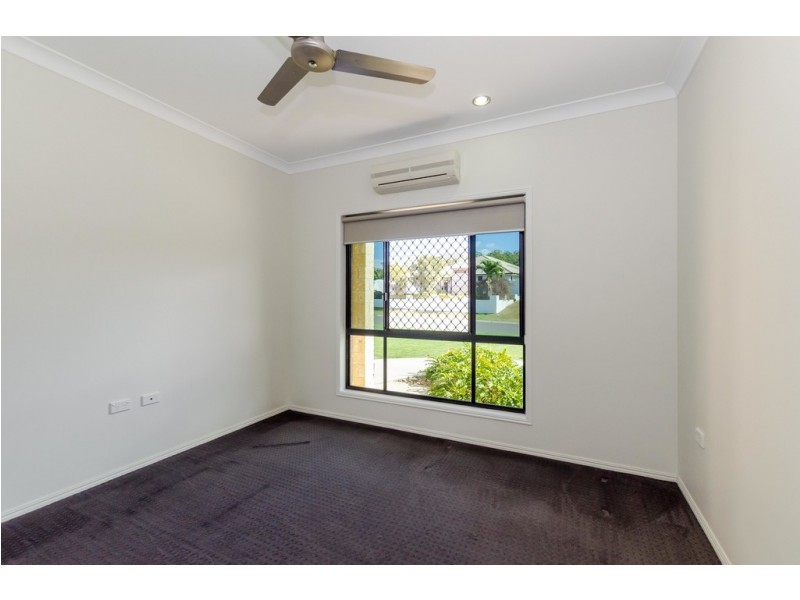 27 Beezley Street, Glen Eden QLD 4680