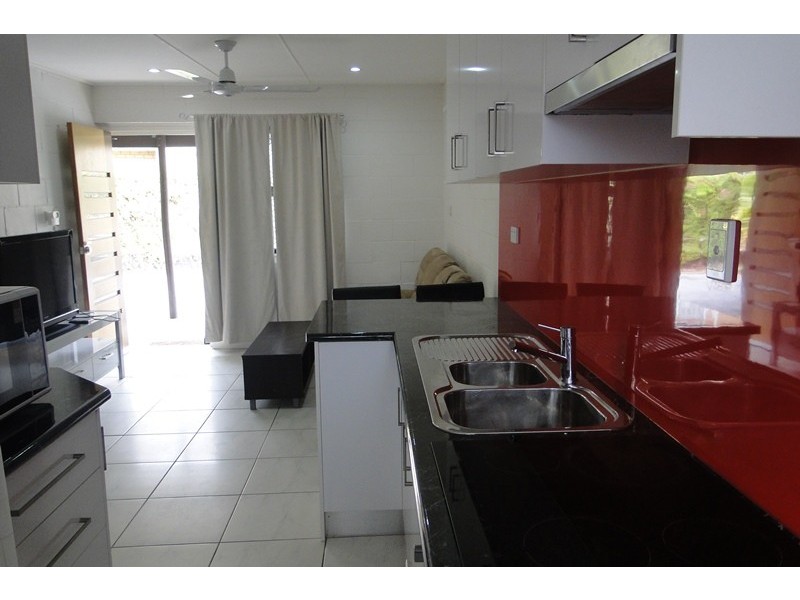 6/10 View Street, West Gladstone QLD 4680