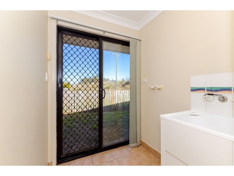 14 Huntington Court, New Auckland QLD 4680