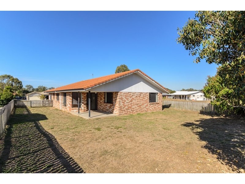 14 Huntington Court, New Auckland QLD 4680