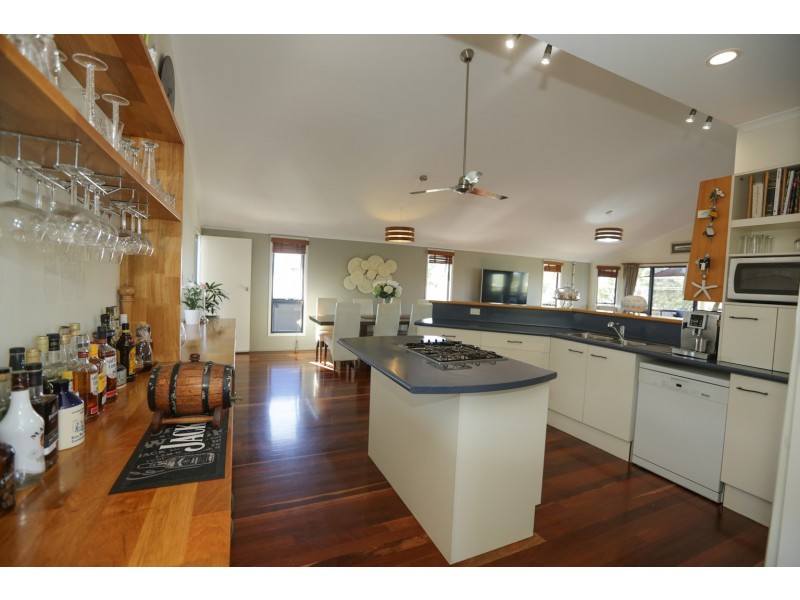 23 Wyndham Avenue, Boyne Island QLD 4680