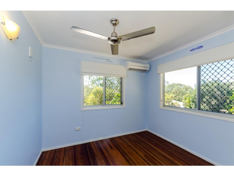 1 Banksia Street, Boyne Island QLD 4680