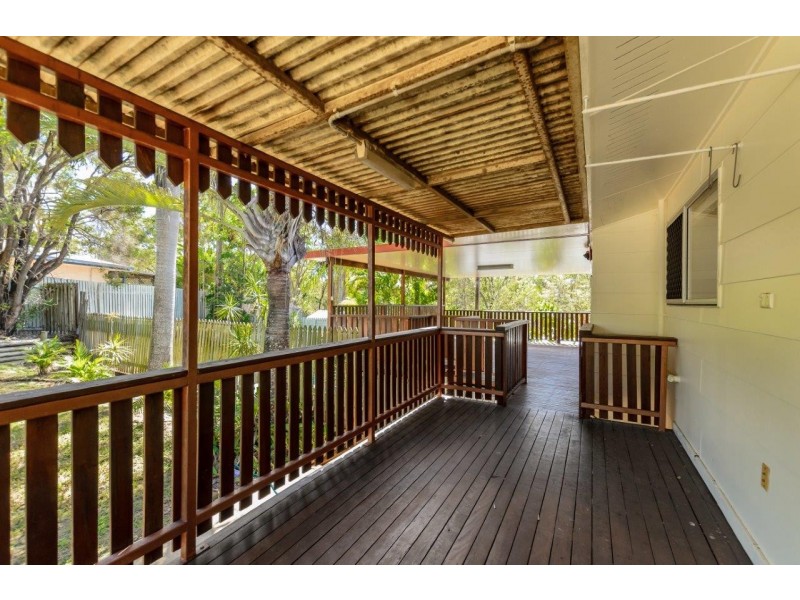 1 Banksia Street, Boyne Island QLD 4680