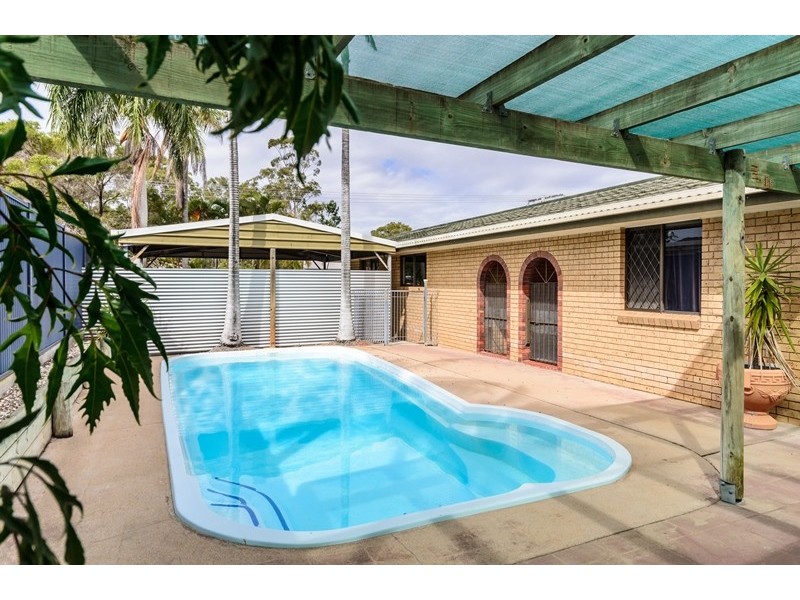 1 Mercedes Street, Clinton QLD 4680