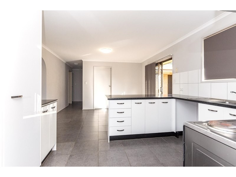 1 Mercedes Street, Clinton QLD 4680