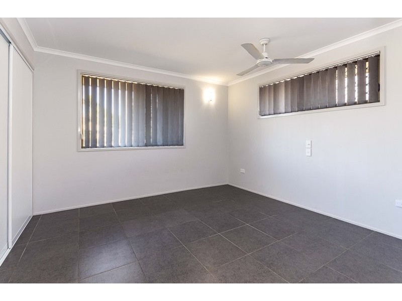 1 Mercedes Street, Clinton QLD 4680