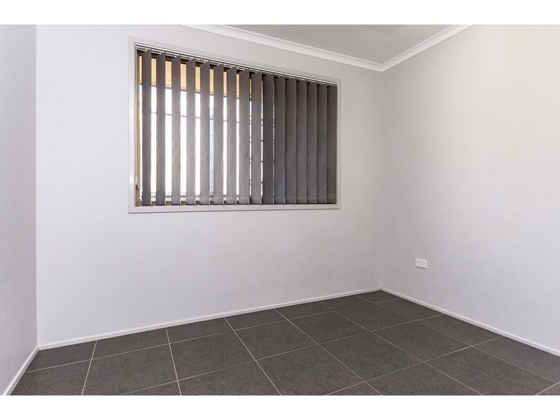 1 Mercedes Street, Clinton QLD 4680