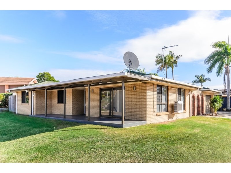 1 Mercedes Street, Clinton QLD 4680