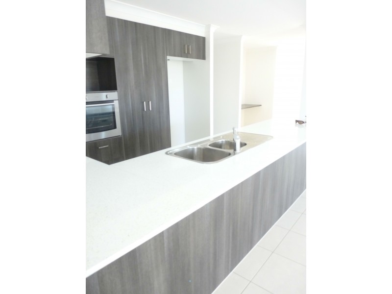 18 Wentworth Place, Glen Eden QLD 4680