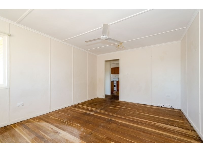 24 Bell Street, Barney Point QLD 4680