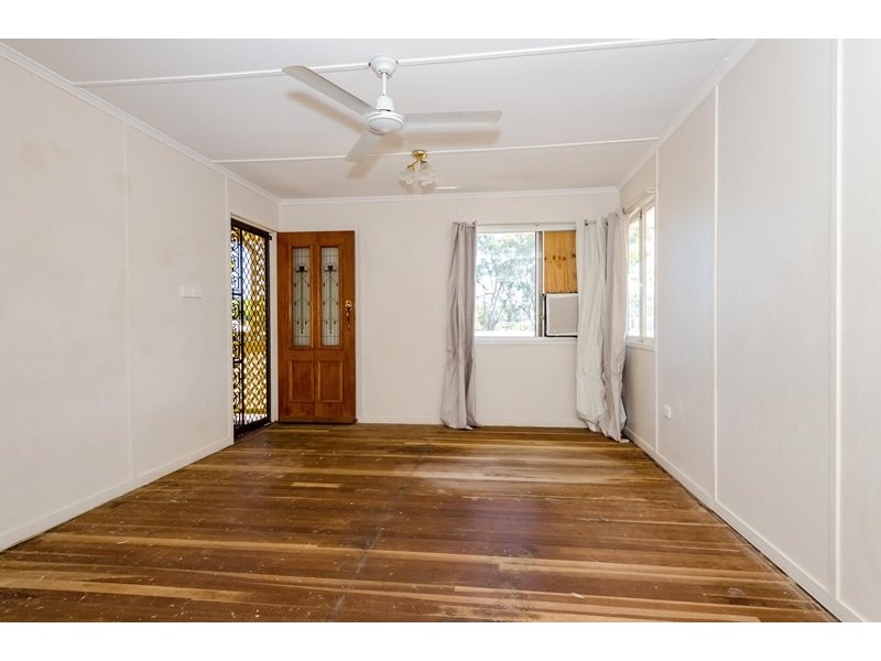 24 Bell Street, Barney Point QLD 4680