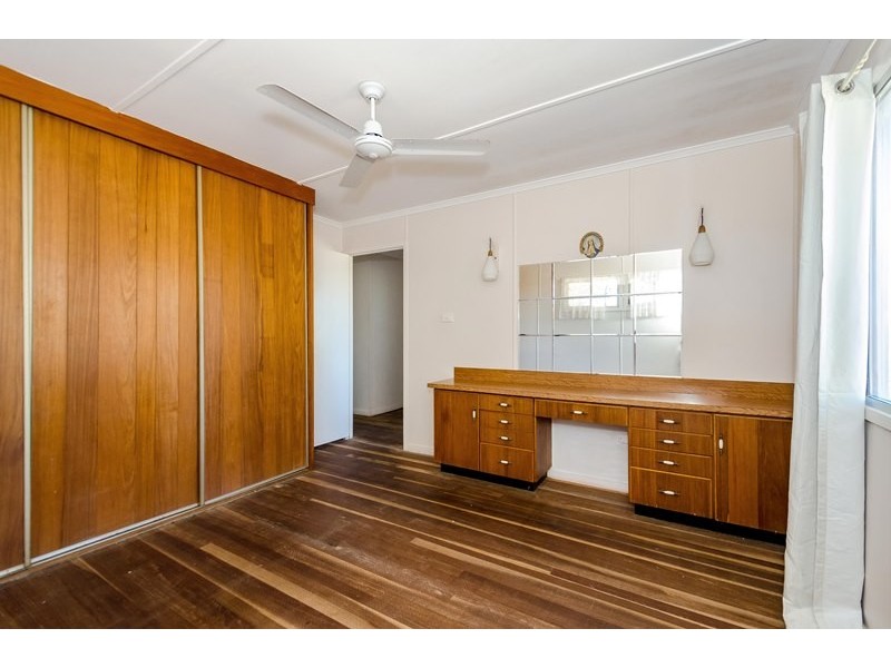 24 Bell Street, Barney Point QLD 4680