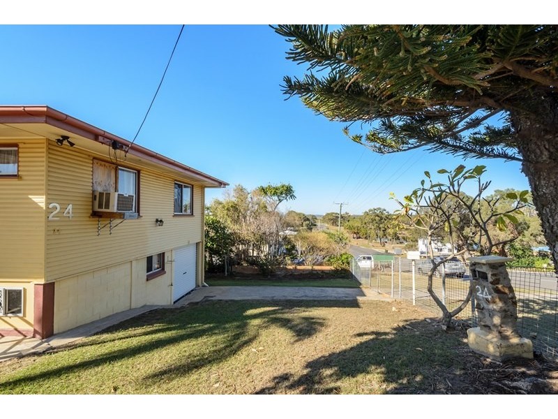 24 Bell Street, Barney Point QLD 4680