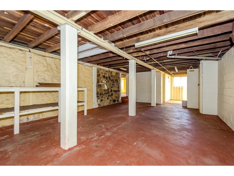 24 Bell Street, Barney Point QLD 4680