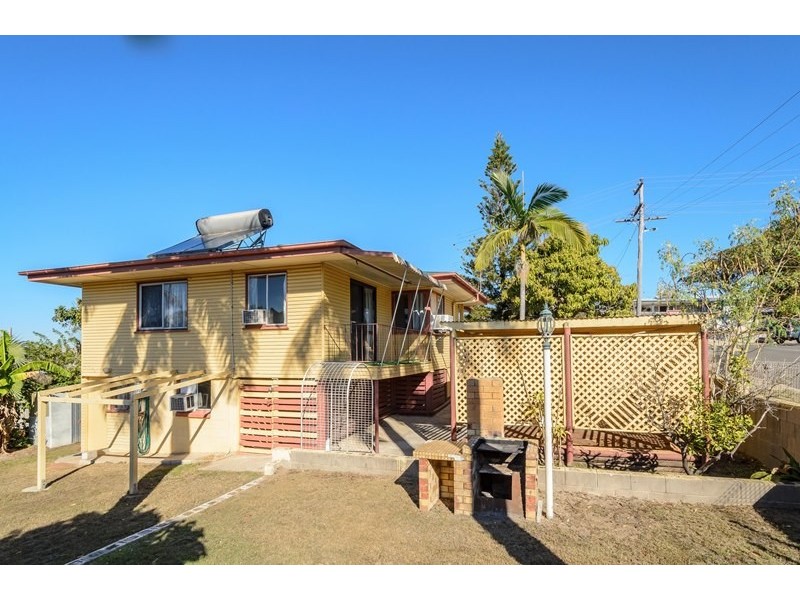 24 Bell Street, Barney Point QLD 4680