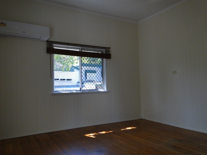 17 Fowler Street, West Gladstone QLD 4680