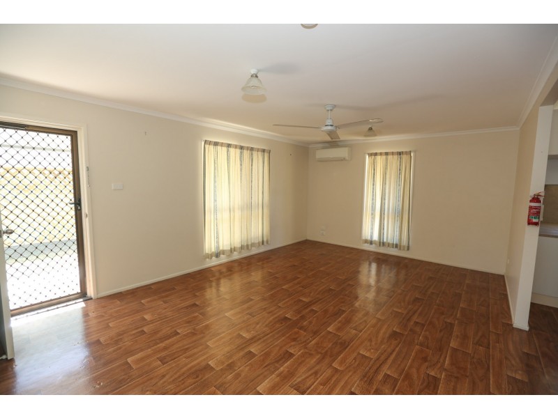 30 Beak Street, New Auckland QLD 4680